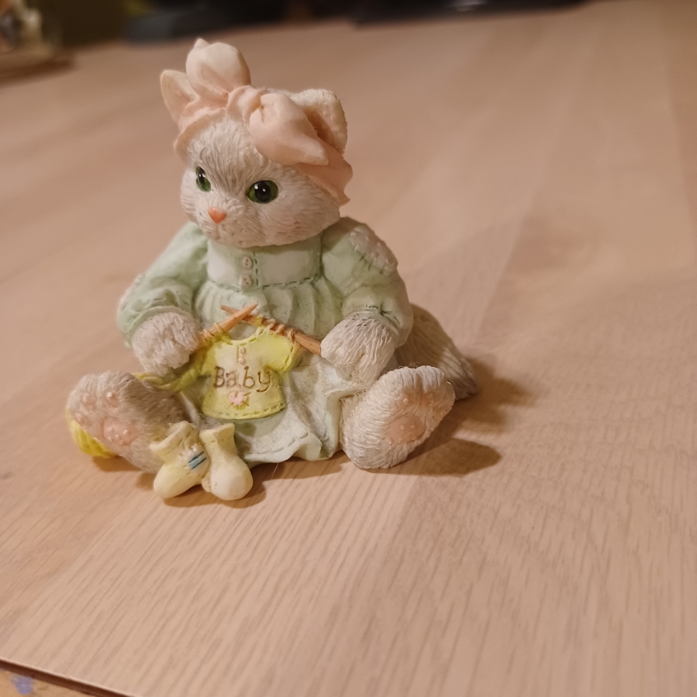 Calico Kittens "Hand Knitted With Love"